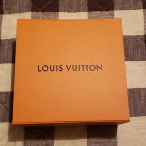 Louis Vuitton box